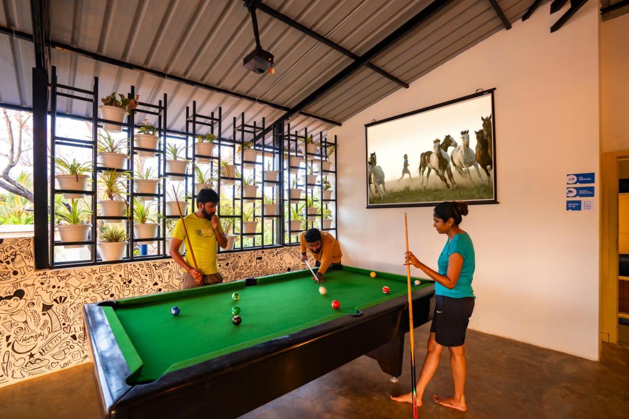 Shalom Backpackers Anjuna Goa Exterior foto
